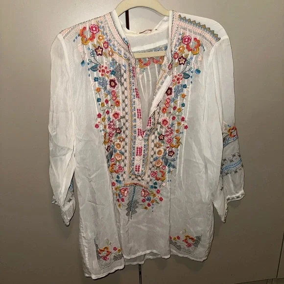 Johnny Was rayon button tunic Size Medium